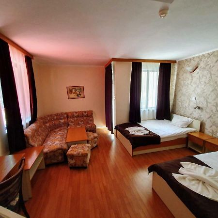 Hotel Sigma Kiten  Εξωτερικό φωτογραφία